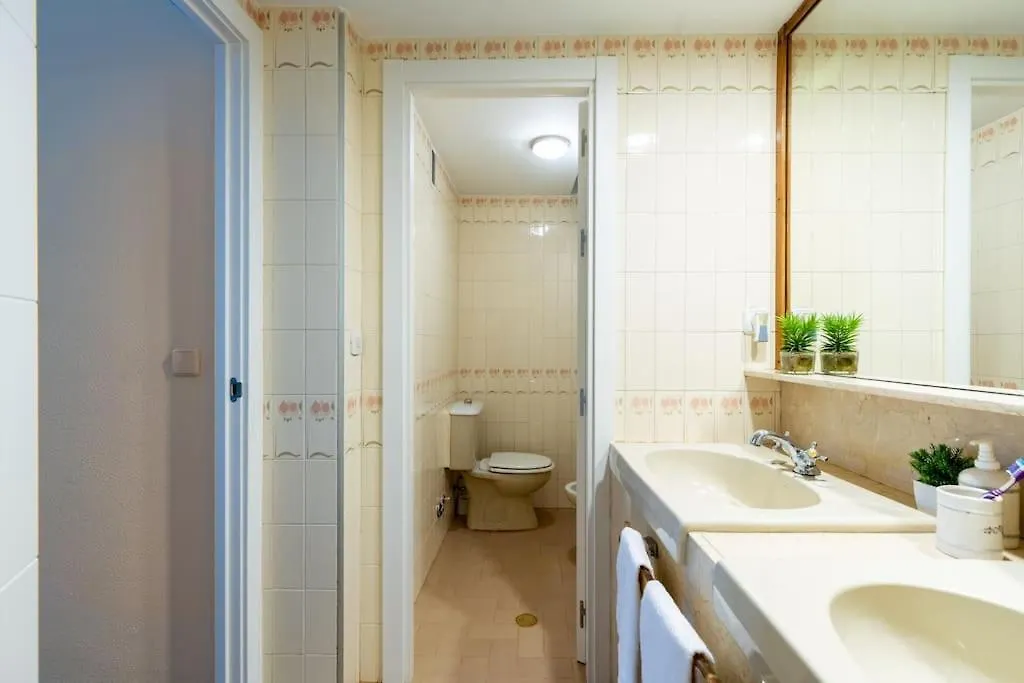 Behouse Sierpes Daire Sevilla