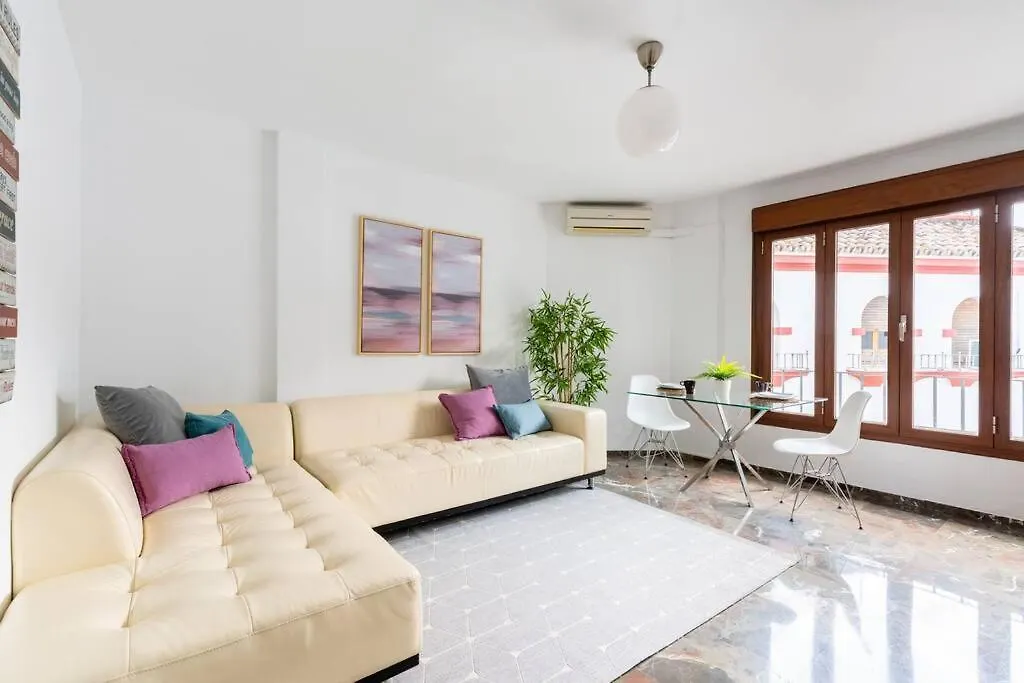 Behouse Sierpes Daire Sevilla 0*,  İspanya